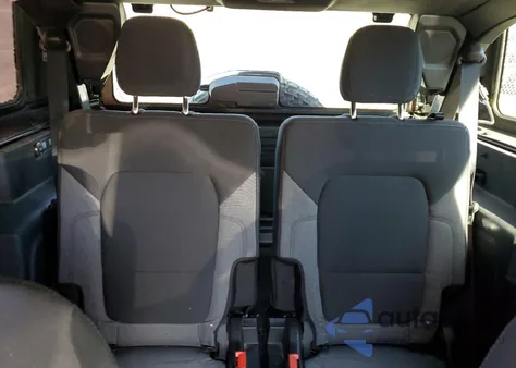 2022 Ford Bronco Base from USA, damaged, VIN 1FMDE5AH5NLB19801